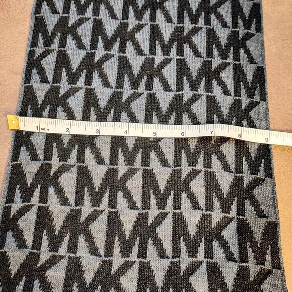 MICHAEL KORS DERBY BLACK AND GRAY METALLIC MK LOGO MUFFLER SCARF NECK WARMER - Picture 2 of 10